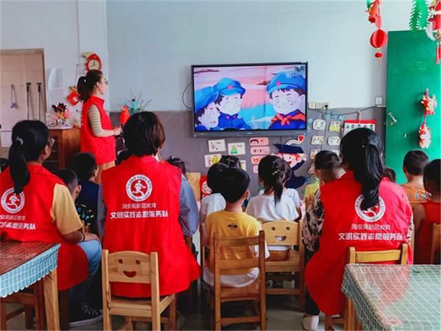 给青春女孩上色